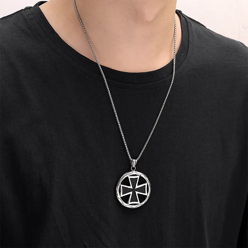 New Cross Knights Templar Necklace Round Pendant for Men Boy German Stainless Steel Military Necklaces Male Jewelry