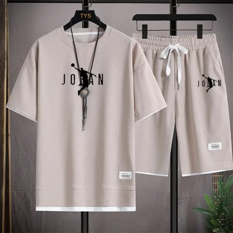 2024 Summer men's basketball training Fitness sportwear set Breathable crewneck T-shirt + jogging shorts Fashion two-piece set