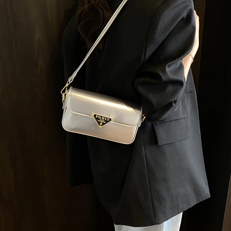 Элегантный минималистичный женский кошелек-мессенджер с однотонным винтажным стилем, просторная вместимость и стиль