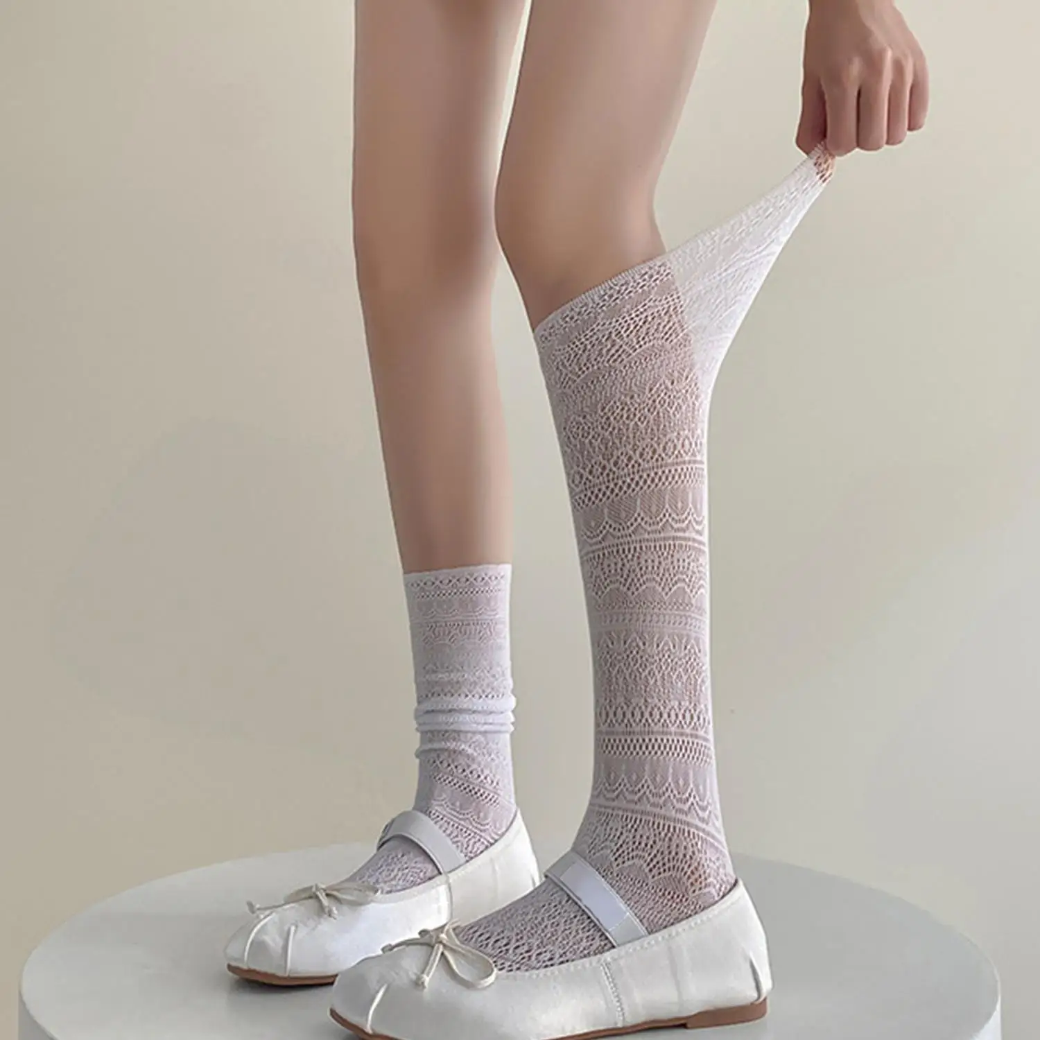 

Модные носки для женщин, милые новые белые кружевные носки в стиле ретро для девочек, милые сетчатые простые женские повседневные милые дышащие свободные носки женские