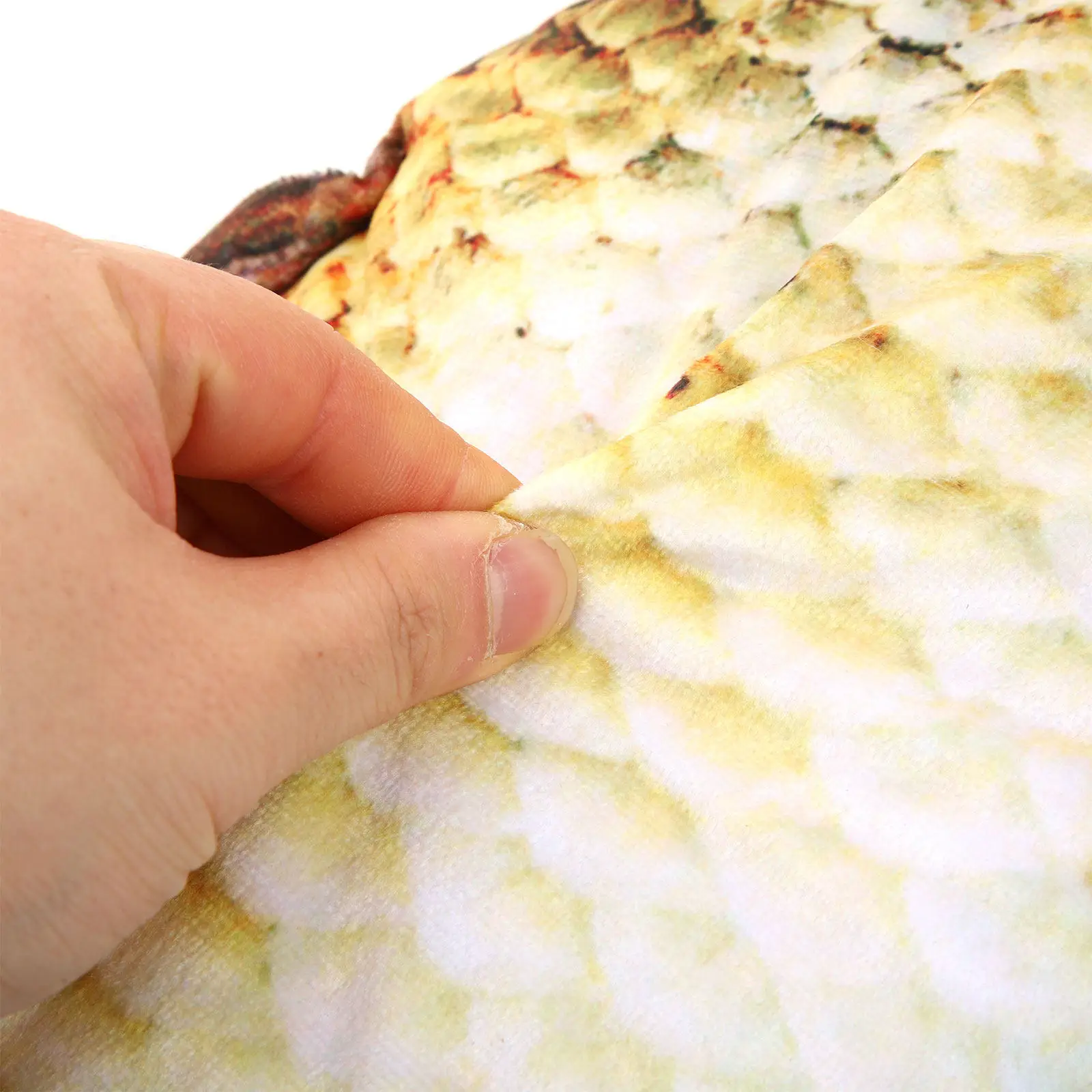 

Подушка в форме рыбы, мягкая плюшевая подушка с милым дизайном карпа, для детей, домашний декор, креативное украшение в виде рыбы