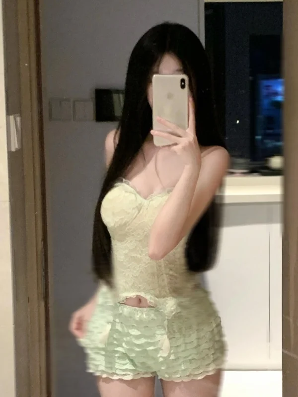 

Korean Style Pure Desire Sexy Spicy Girl Cake Skirt Two Piece Set Summer New Women's Fashion Set High Waist Lace Casual Perfo...