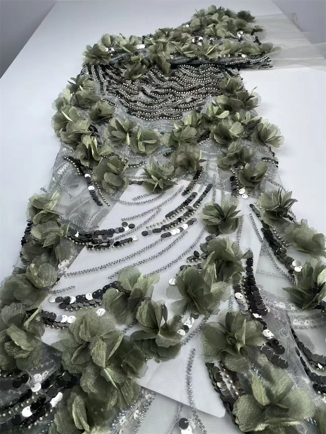 Fashion French Mesh 3D Flower Lace Embroidery Lace Beaded Sequins 2025 African Nigerian Mesh Lace Fabric for Wedding Dress Women