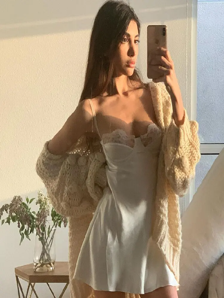 

Европейская и американская женская одежда, лето 2021, новое однотонное кружевное повседневное короткое платье с открытой спиной и кружевом