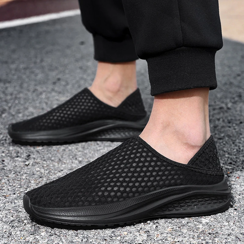 

Summer Men Running Shoes Hollow Mesh Shoes Soft Sole Thick Base Single Network Thin Mesh Shoes Man Casual Sports Plus Size 36-48