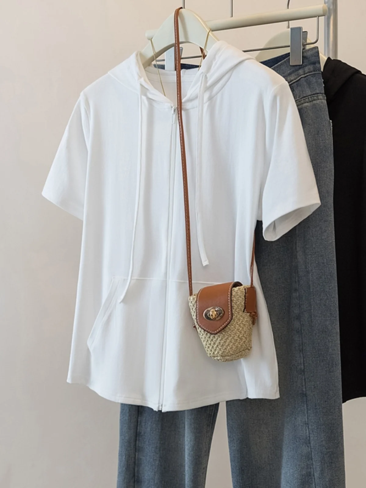 Slimming Effect Hooded Short Sleeve Zipper T-Shirt Women's Summer New plus Size Casual High-End Feelings Shoulder-Appropriate...