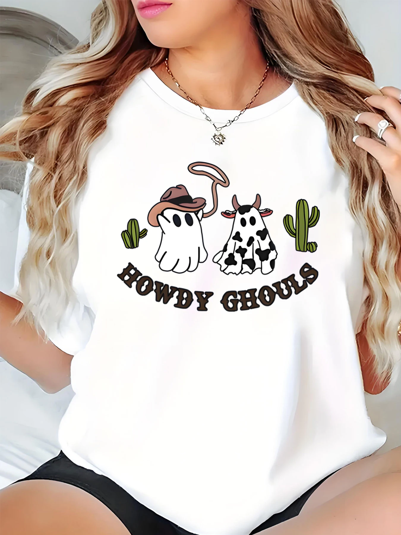 

Women's Halloween Ghost Cow Print T-Shirt Funny Western Theme Party Casual Top