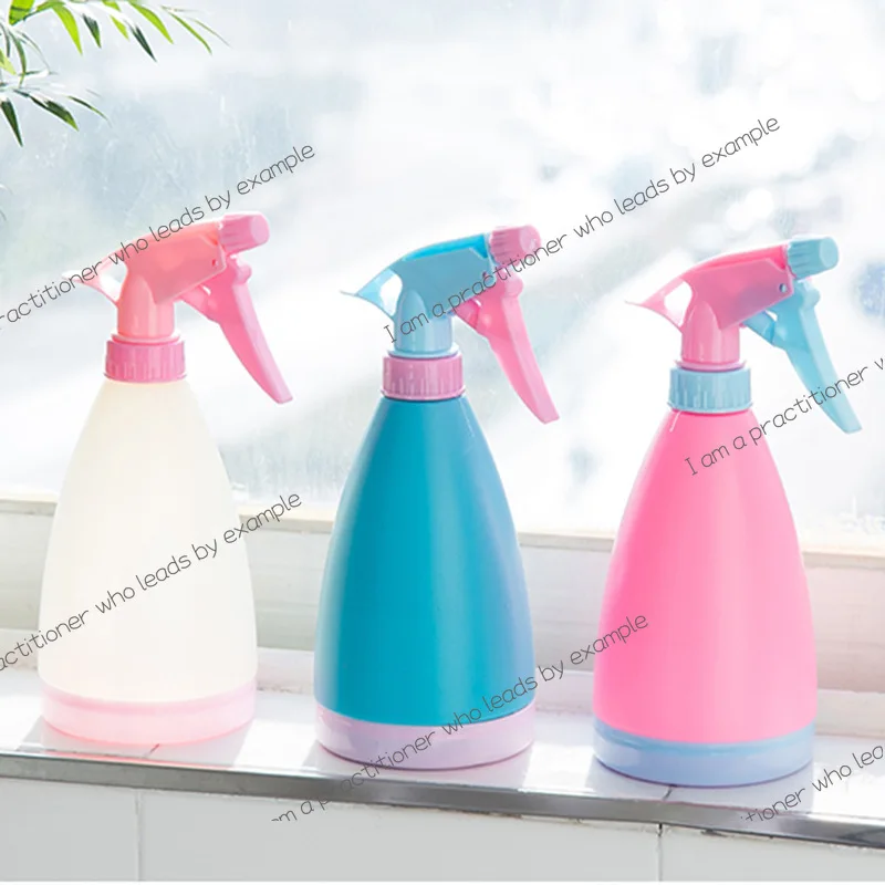 

Hand-pressed gardening spray pot, candy-colored kettle, watering kettle, watering pot, flower growing kettle