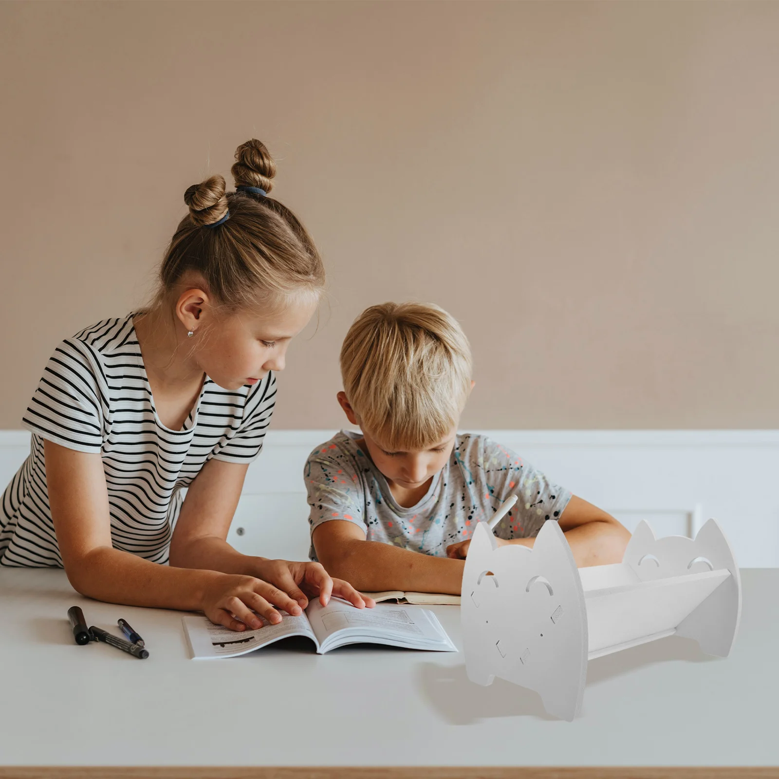 رف تخزين الكتب، حامل كتب صغير لسطح المكتب، منظم مكتب متعدد الوظائف للكتب والمجلات واللوازم المكتبية #1