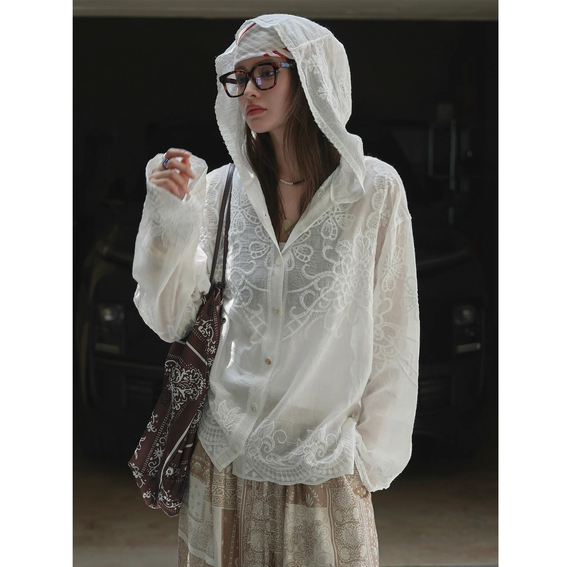 

2025 Fashion Autumn New Lace Jacquard Bohemian Shirt Blouse Casual Loose Long Sleeve Hooded Breathable Tops Women Shirt Tops