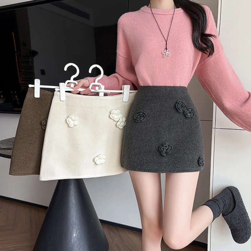 

Woolen midi skirt for women in autumn and winter, slim and spicy, with a hip hugging A-line short skirt and mini skirt