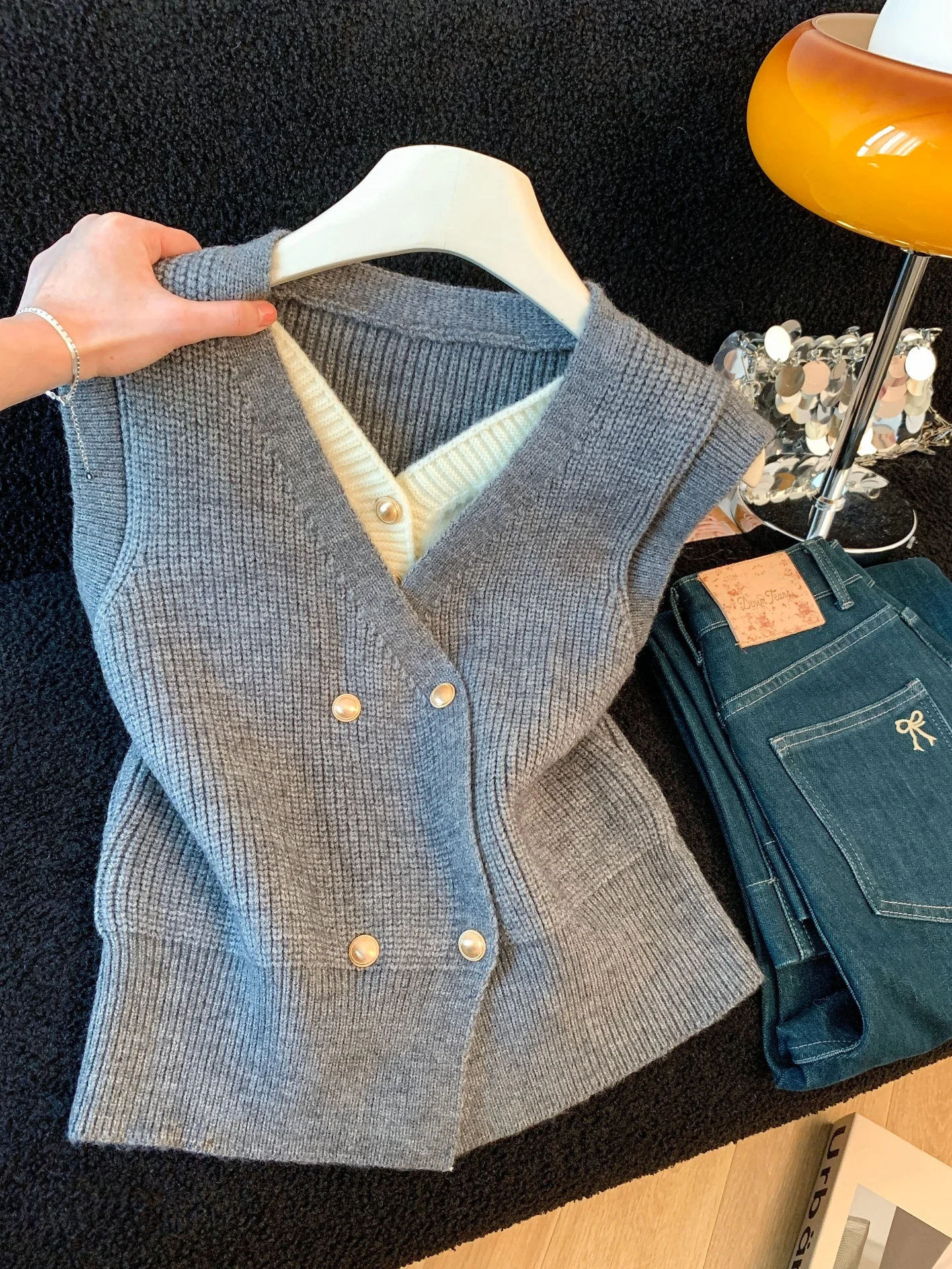 

Корейский вязаный топ с V-образным вырезом для женщин, весна-осень-зима, нижняя и верхняя одежда, многослойный, с открытыми плечами, имитация двухслойного жилета