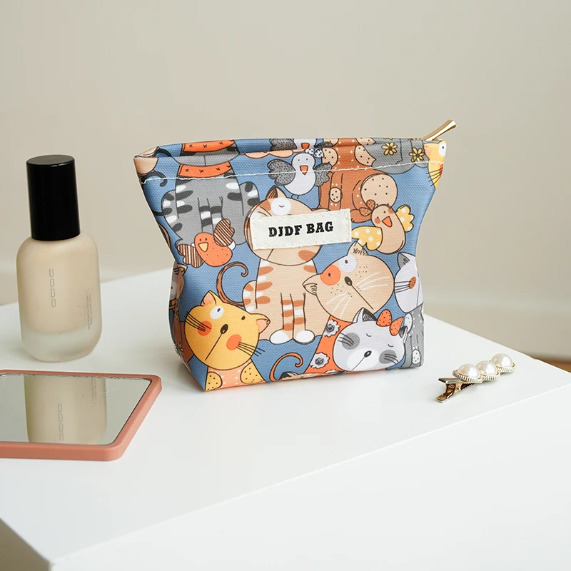 Cosmetic bag small cartoon cat PVC waterproof portable coin purse cosmetics lipstick cushion storage bag commuter clutch makeup