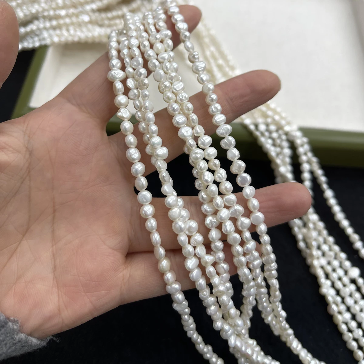 Natural Pearl Small Beads Two Sided Light Pearl Loose Spacer Beaded for Making DIY Jewelry Necklace Bracelet Accessories 4-5mm