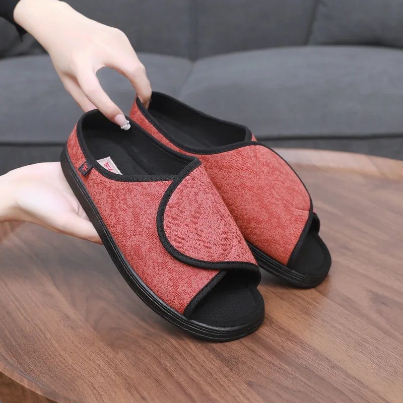 New Spring And Summer Women's Half-heeled Slippers Wider And Fat Swelling Feet Sugar Feet Wear Comfortable Rubber Foam Shoes