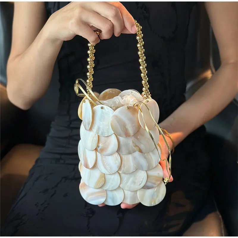 

Luxury Banquet Bag Elegant Women's Hand-woven Beaded Natural Shell Bag Fashionable High-end Travel Shoulder Bag Creative Handbag