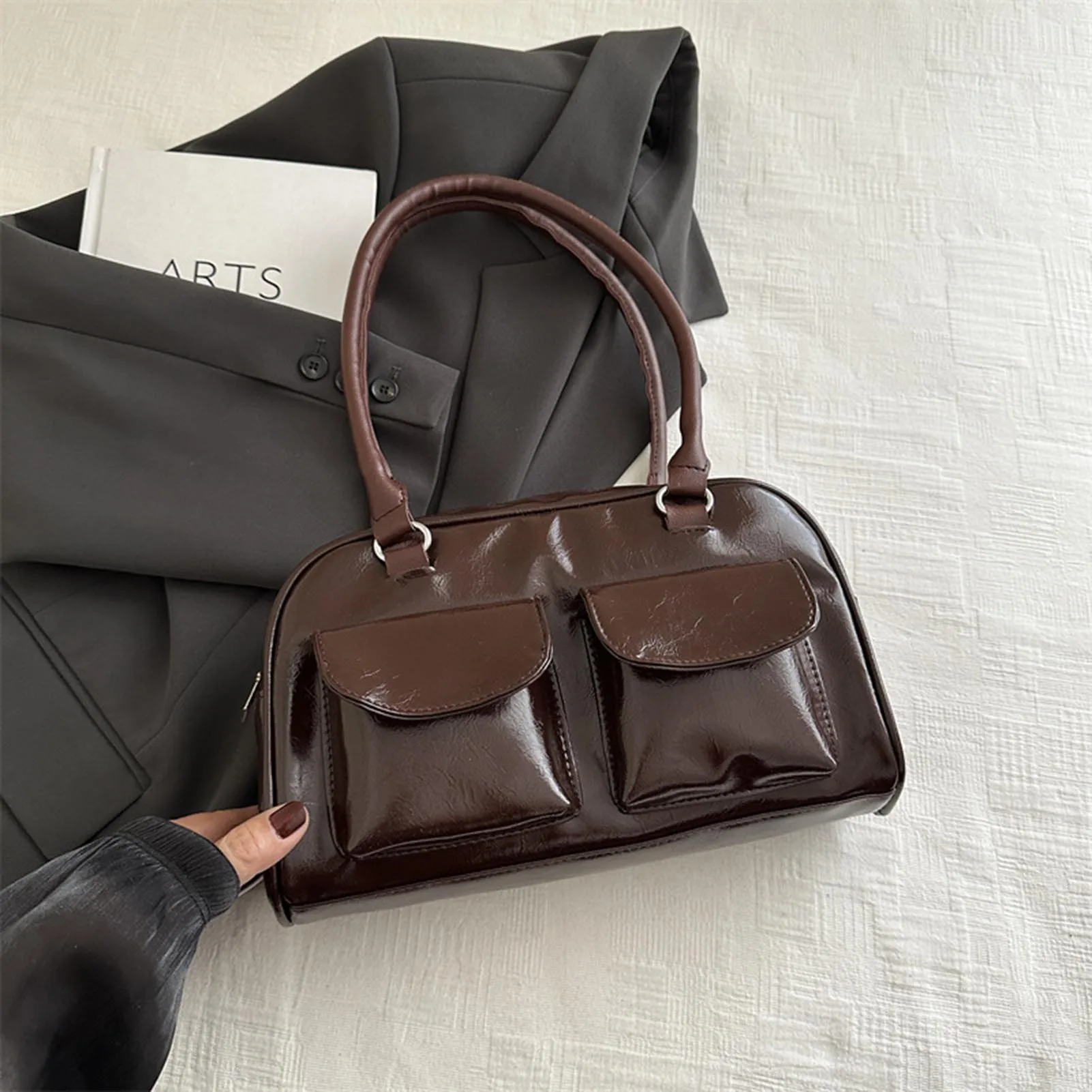 Tas Bahu Kasual Wanita dengan Permukaan Halus Tas Kasual Belanja untuk Penggunaan Sehari-hari dan Pekerjaan Kantor