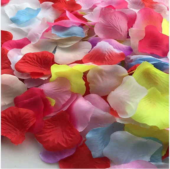 2000 قطعة بتلات الورد الاصطناعي نابض بالحياة بتلات زهرة الحرير لحفل الزفاف الديكور عيد الحب مهرجان المنزل الزفاف