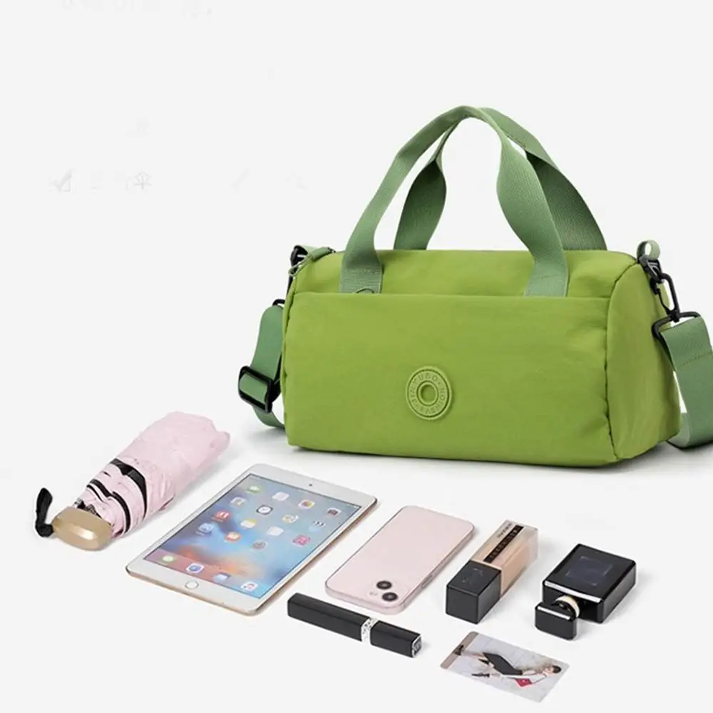 

Large Capacity Travel Crossbody Bag Simple Lightweigh Women Shoulder Bag Fashionable Adjustable Strap Fitness Bag Student