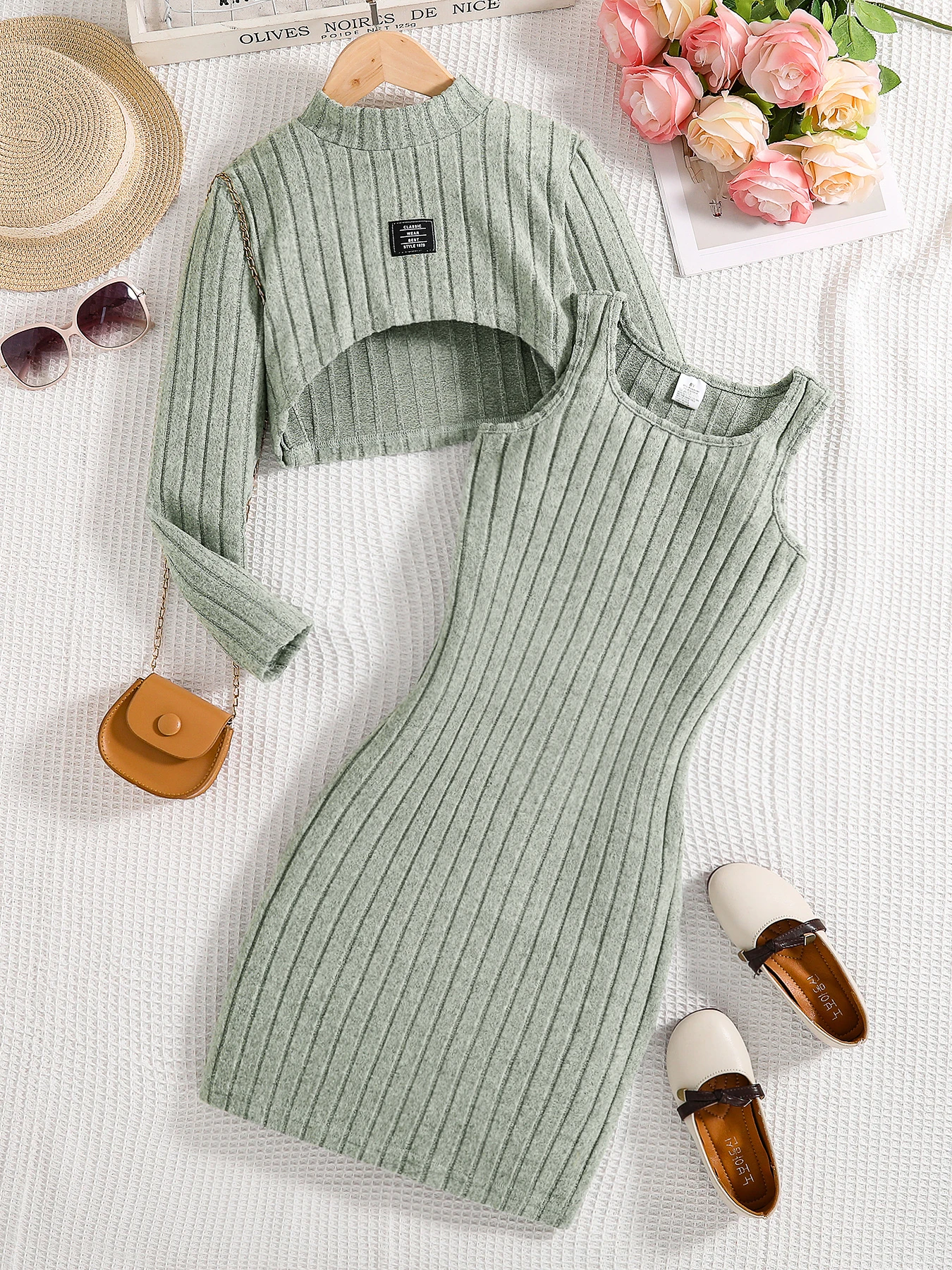 Spring and autumn new girls fashion knitted solid color pit strip mid-collar long-sleeved shirt + sleeveless vest casual dress 2