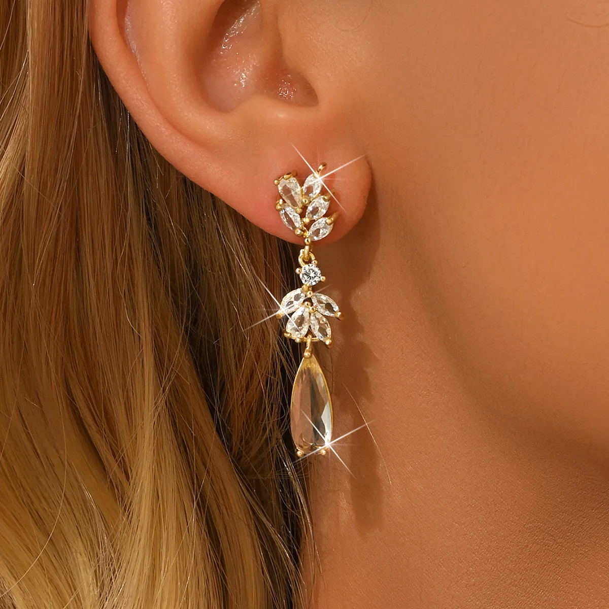 Light luxury niche high-end wheat ear flower stud earrings women's super flash zircon long fringed earrings women's ear jewelry