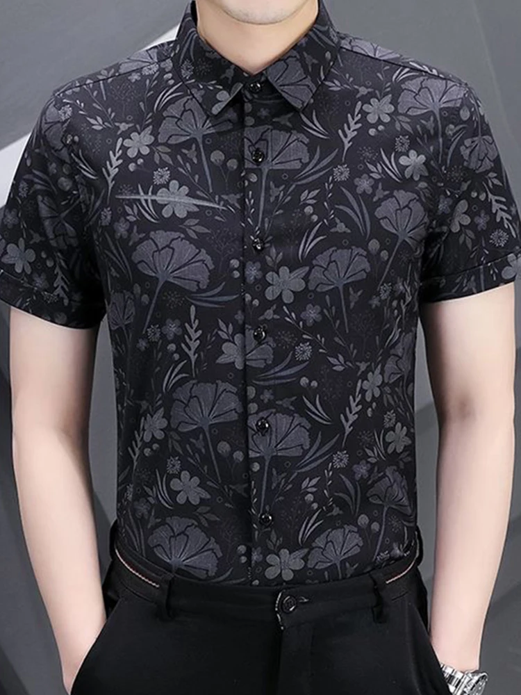 

Summer Men's Short Sleeve Floral Shirt Slim Fit Iron Free Ice Silk Elastic Hairstylist Trendy Shirt Youthful Printed Thin Style