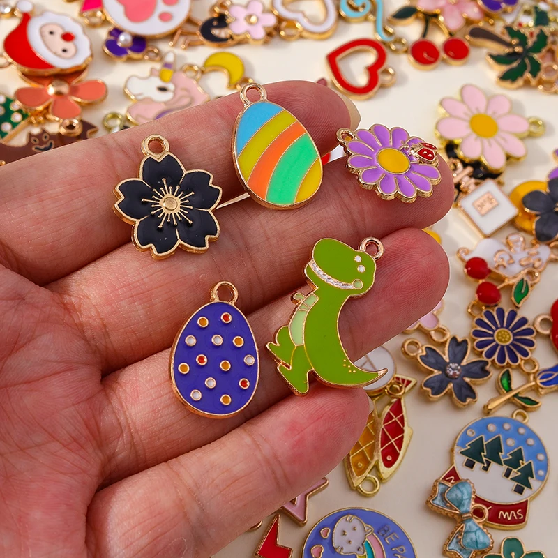 Leslie Hot Sale 10-30pcs Mixed Cute Heart Animal Charms Flower Fruit Rainbow Charms for DIY Jewelry Making More than 5000 Styles