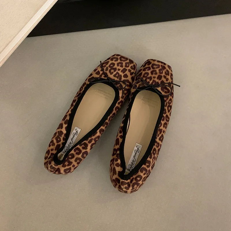 Modische Ballerinas für Damen, höhenverstärkende Slip-On-Schuhe, flache Damenschuhe mit Schleifenknoten, neue Frühlings- und Herbstkollektion. – Detail 12