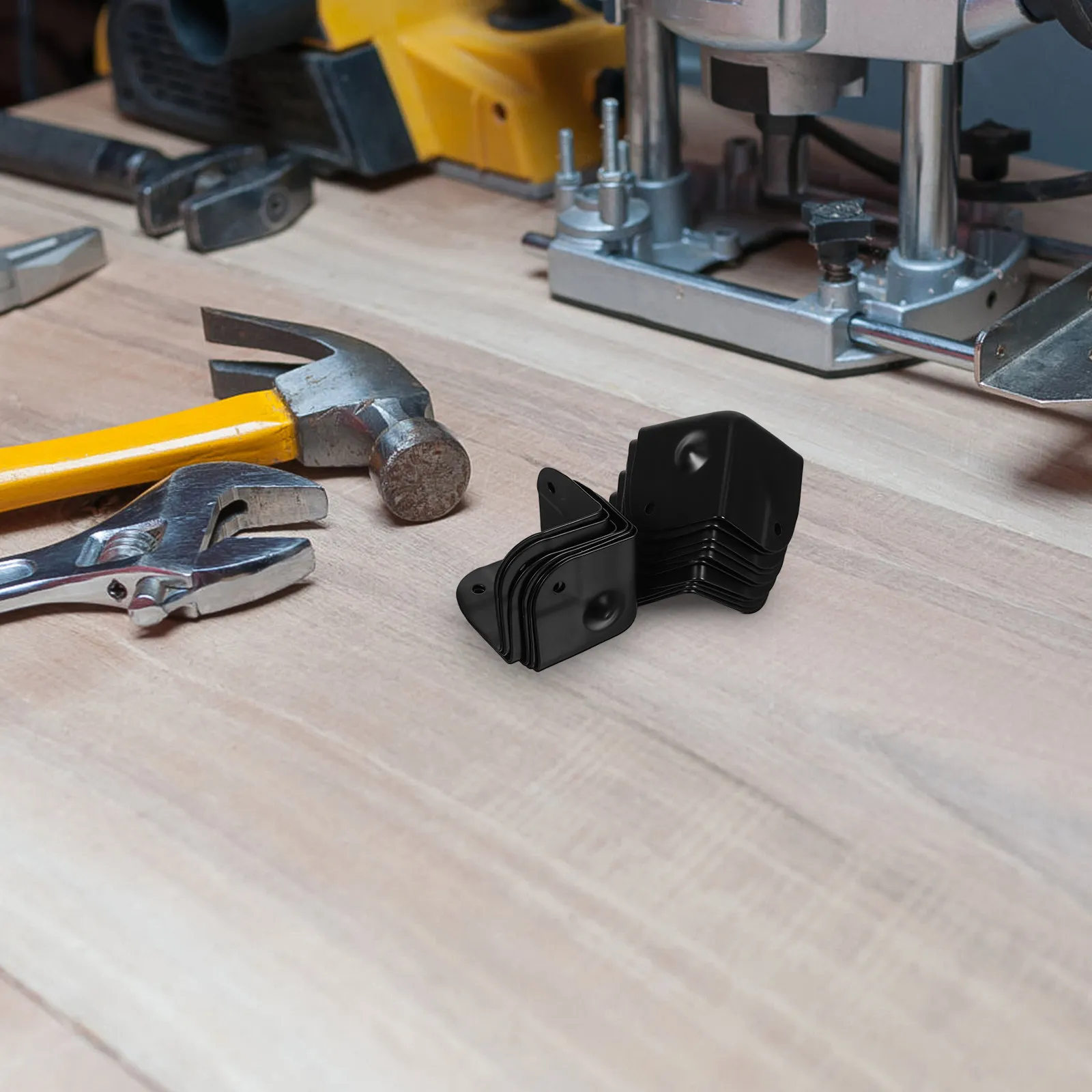 

16 шт. черных металлических угловых защитных накладок-уголков треугольной формы с усиленной конструкцией для защиты динамиков, полок и мебели