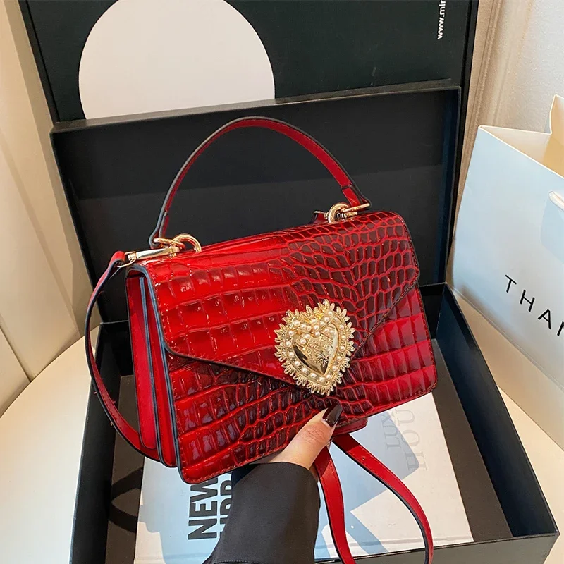 

Luxury Handbags Top Brand Women Bags Designer Heart Buckle Underarm Shoulder Bags Small Stone Pattern Crossbody Bag Small Bolsas