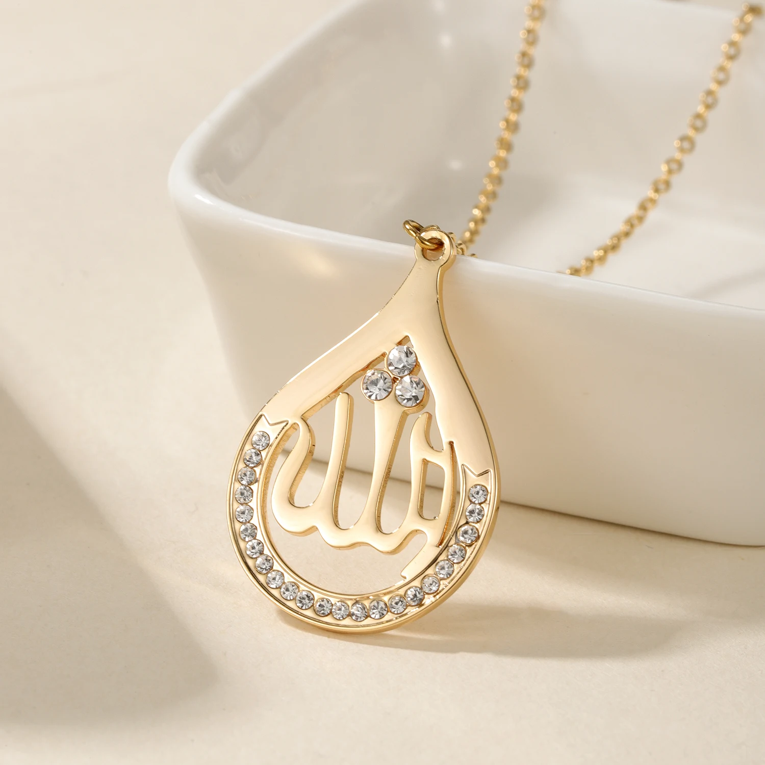 Personalized Teardrop Pendant Necklace Customized Arabic Characters Zirconia Stainless Steel Exquisite Jewelry Christmas Gift