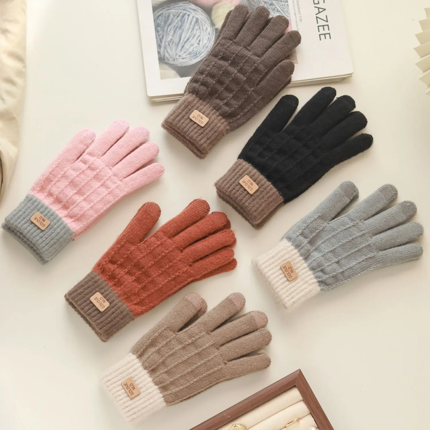 Damen-Zopfmuster-Handschuhe, warme, mit Fleece gefütterte Strickhandschuhe mit Touchscreen, für Frauen und Mädchen, Wintergeschenk