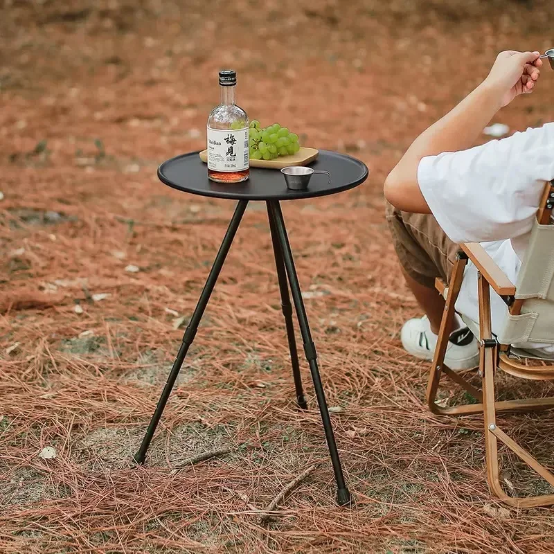 mesa-plegable-de-aleacion-de-aluminio-para-uso-en-exteriores-con-estructura-telescopica-ideal-como-mesa-auxiliar-para-tomar-cafe-perfecta-para-el-jardin-las-excursiones-los-picnics-el-camping-y-los-viajes