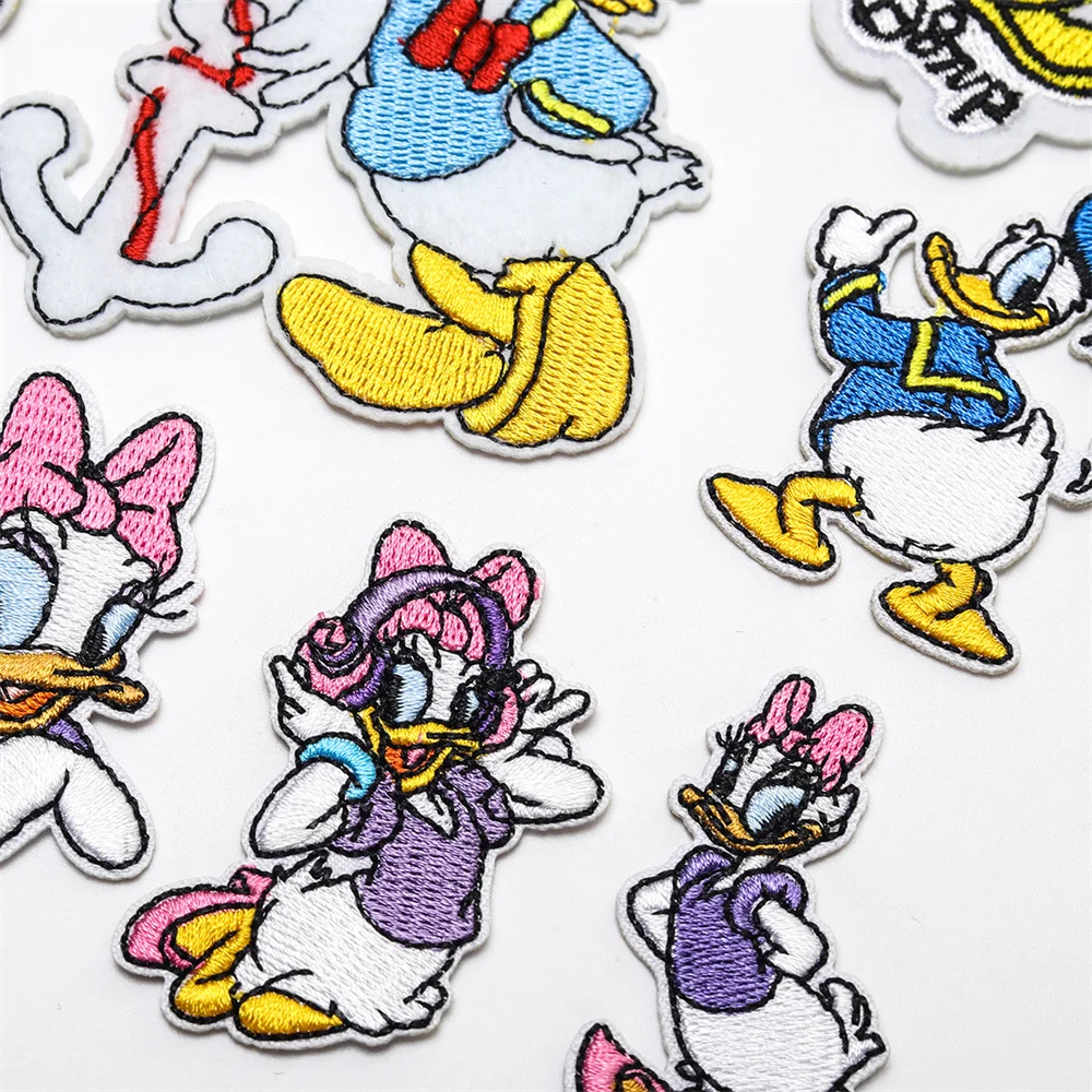 Miniso Donald Duck Cartoon Cute Daisy Duck Iron on Embroidery Patch for on Child Clothing T-Shirt Jeans Clothes Applique