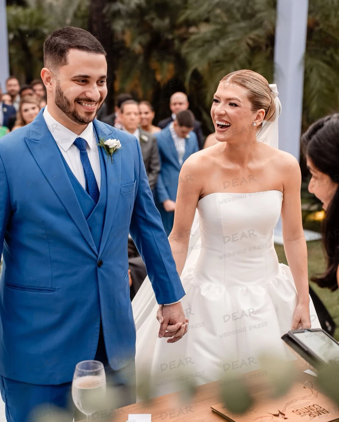 Robes De mariée simples ligne A pour femmes, Sexy, sans bretelles, dos nu, sans manches, robes formelles en Satin personnalisées