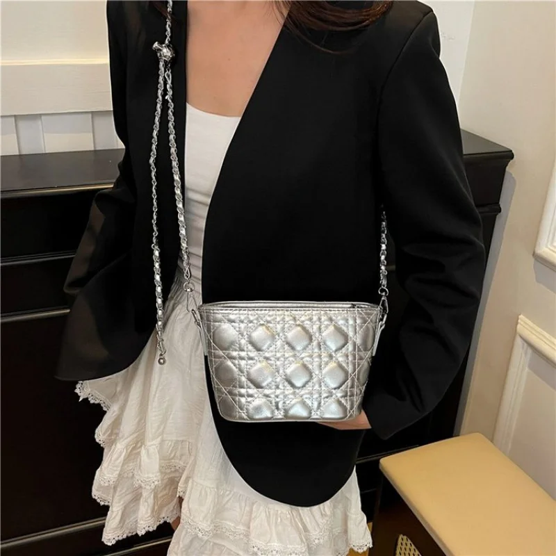 

Premium Women's Tote Bag, Leather Shoulder Bag with Crossbody Strap, Luxury Design by Famous Designer, Timeless