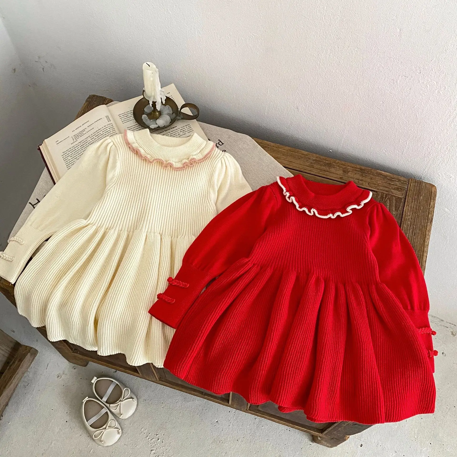 Spring and Autumn New Children's Clothing Women's Fashion Red Round Neck Lace Solid Long Sleeve Sweet Skirt Overlay Dress