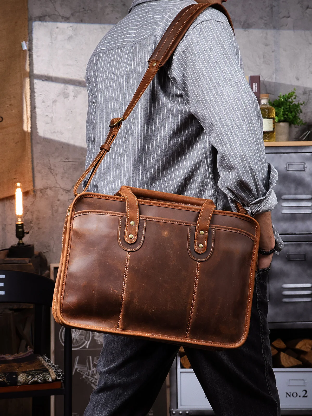 

vintage crazy horse cowhide men's large capacity briefcase business luxury genuine leather multifunctional big laptop handbag