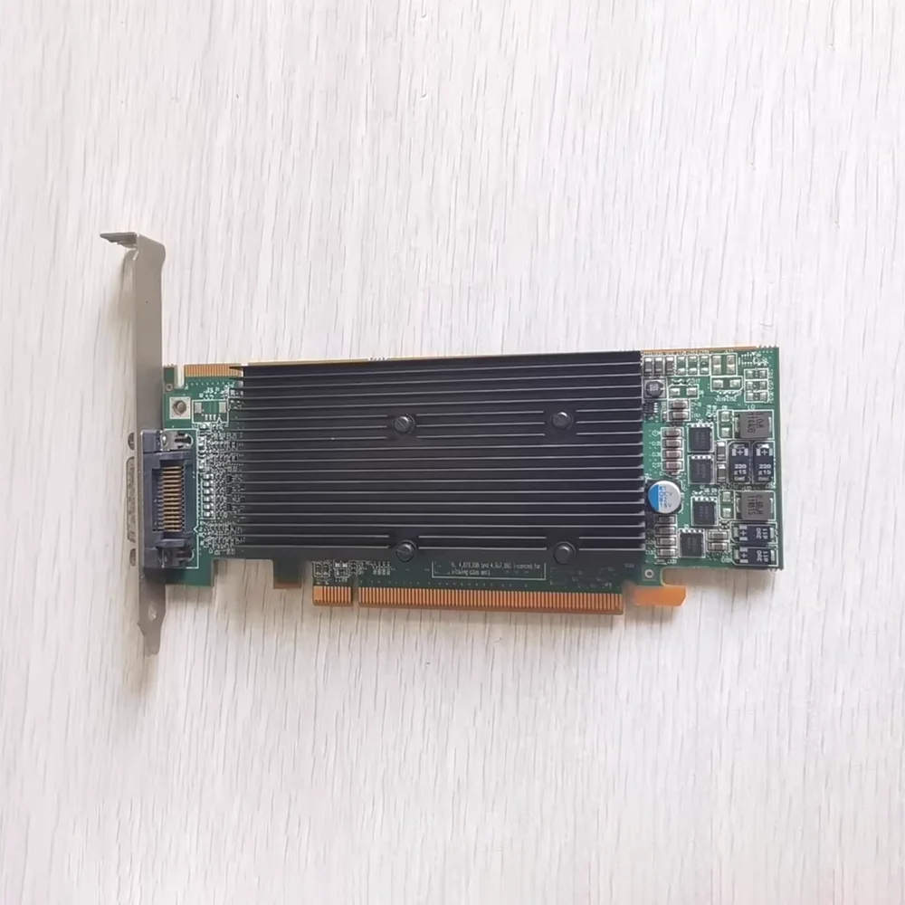 

Графическая карта с поддержкой четырех экранов M9140-E512LAF