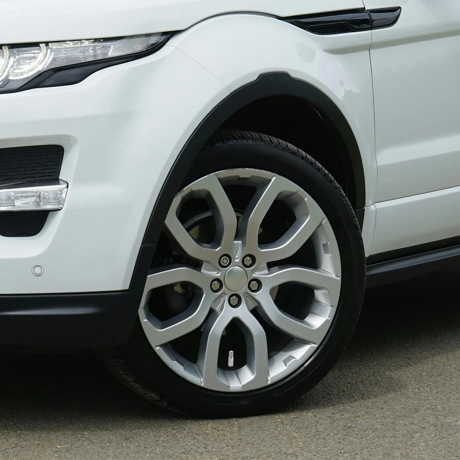 

4Pcs Valve Stem Extensions Metal Durable Tire Valve Caps Easy Install Car Truck Bike Adapter Wheel Tire Cap Extender Adapter