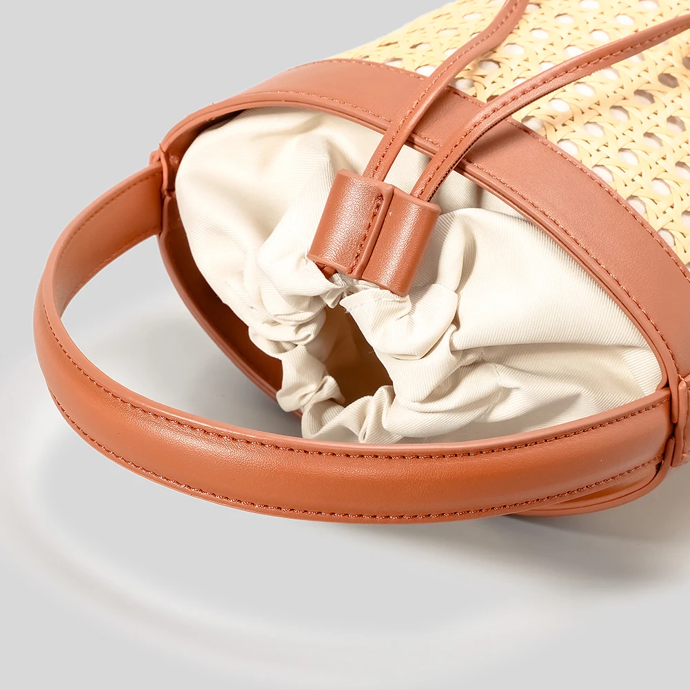 

Straw Beach Bag PU Leather Summer Hollow Shoulder Bag Trendy Crossbody Bag Holiday Travel Handbag for Women