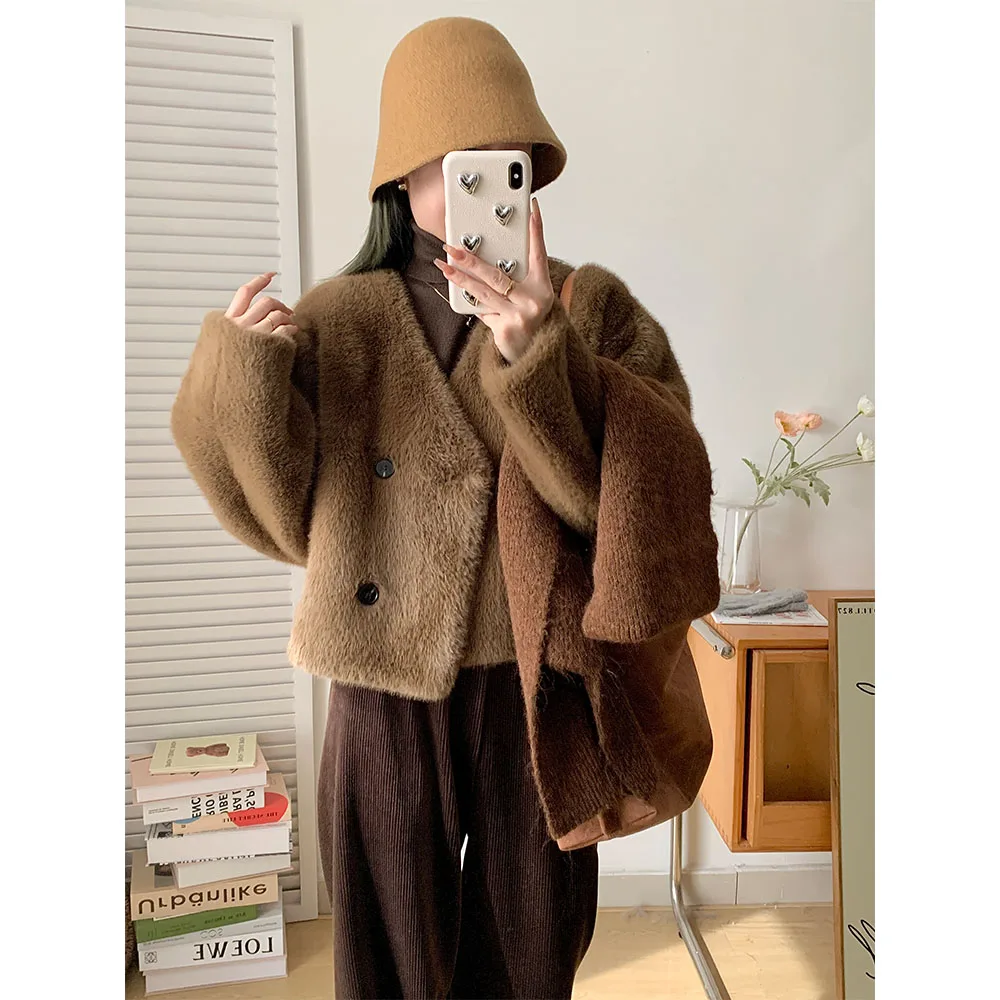 UVPU ブラウンファージャケット女性のショートスタイル 2023 冬暖かいオールマッチ怠惰なファッション小さな香りスタイル合成毛皮コート