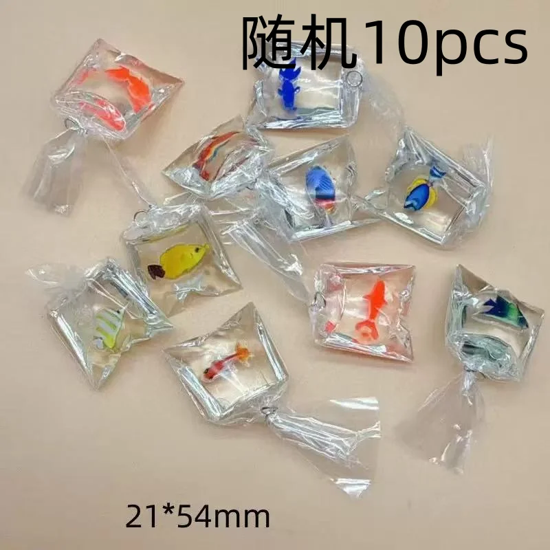 10 Uds. De dijes de resina para bolsa de peces de Coral, peces pequeños transparentes de océano en bolsa de agua, joyería colgante, joyería hecha a mano, Material DIY