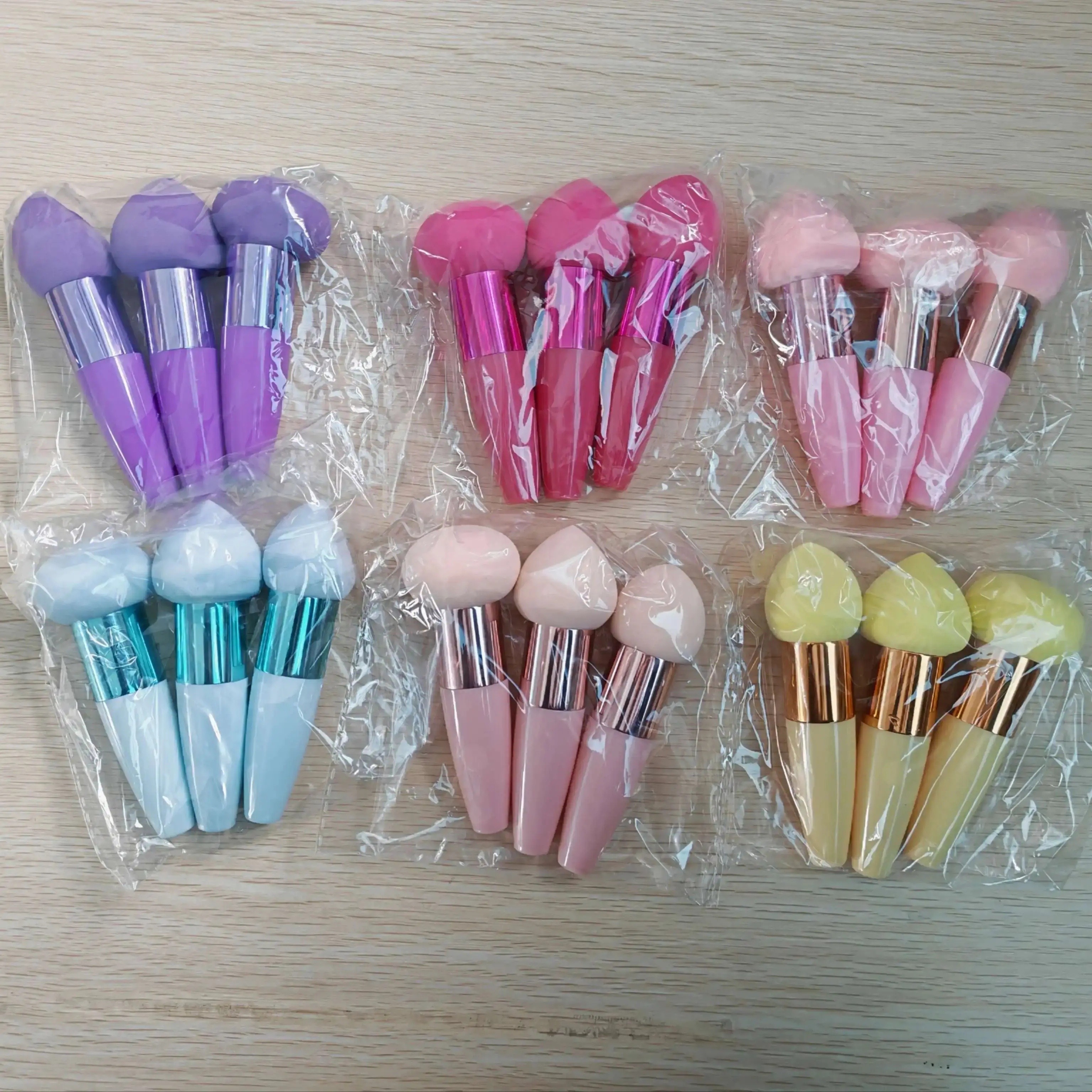 재고 있음 3개입 핫세일 작은 버섯 모양 퍼프 메이크업 도구 손잡이 포함, 건식 및 습식 겸용, 도매 스펀지 퍼프