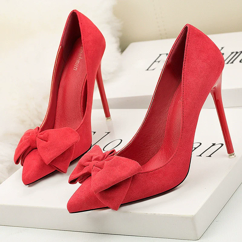 

Spring new pointed toe shallow suede bow simple OL work shoes banquet dress large size thin high-heeled women's shoes