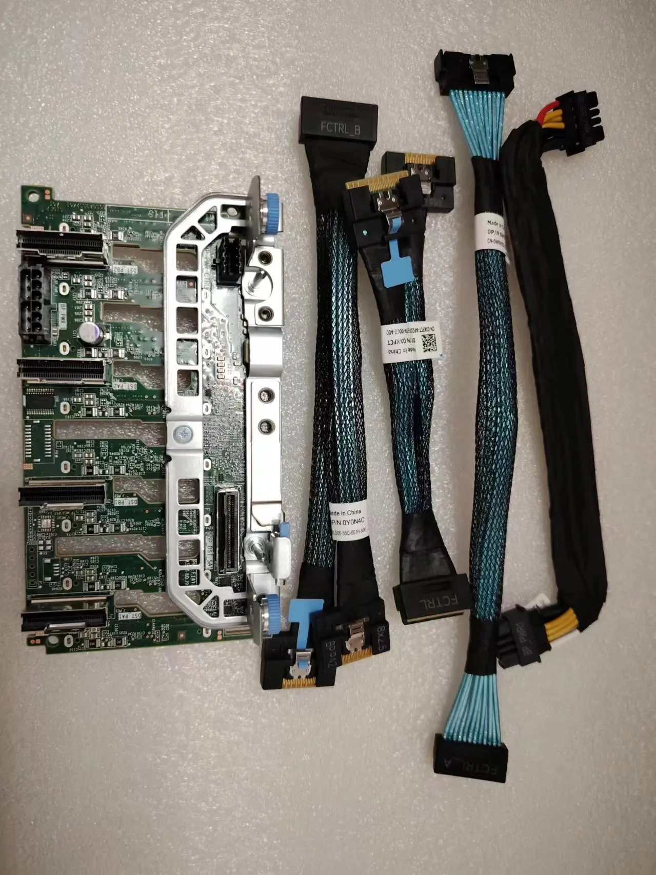 

R750 R750Xs R550 r7525 nvme 8*2,5' объединительная плата жесткого диска 08DJ9J 8DJ9J комплект