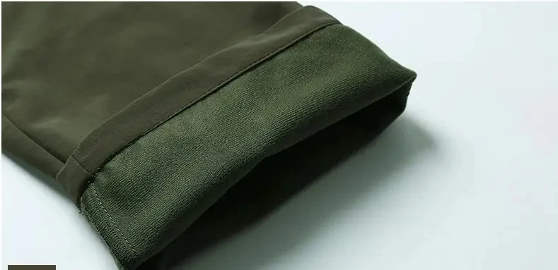 Pantaloni spessi invernali da uomo Salopette in cashmere in pile doppio strato Pantaloni mimetici maschili di alta qualità Pantaloni cargo casual caldi