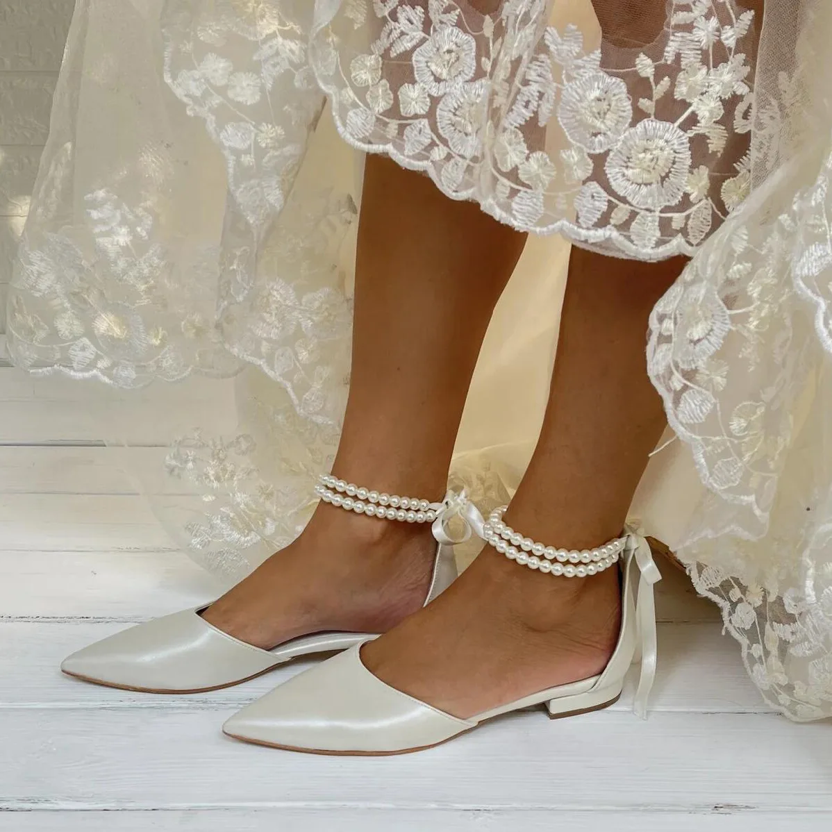 Woman Double Pearl Necklace Strap Ribbon Lace- Up Flats Sandals Pointed Toe Comfortable Wedding Shoes Bridal Flats