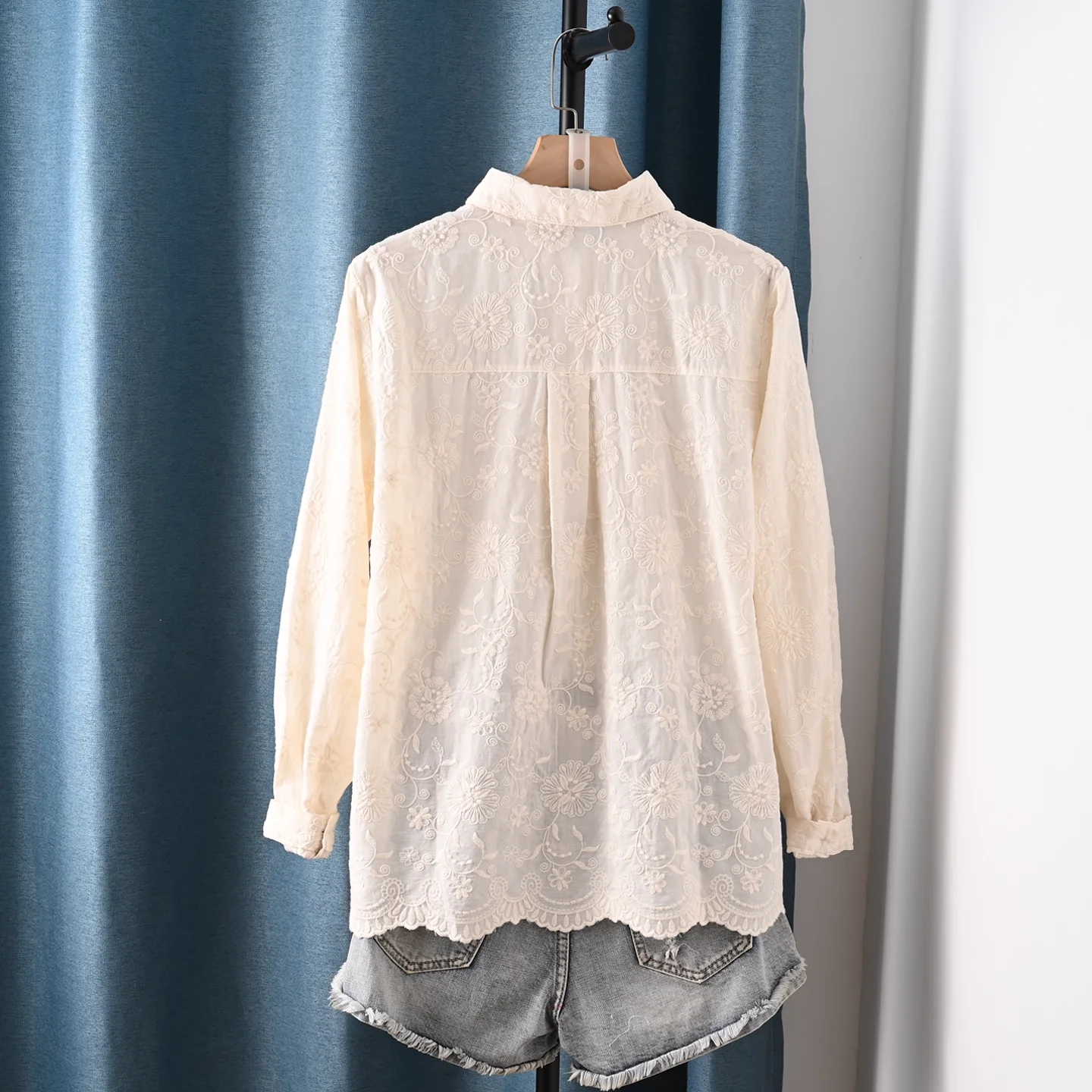 2025 보헤미안 레트로 자수 순면 긴팔 셔츠 블라우스 여성용 가을 일본 스타일 민족풍 화이트 베이지 셔츠
