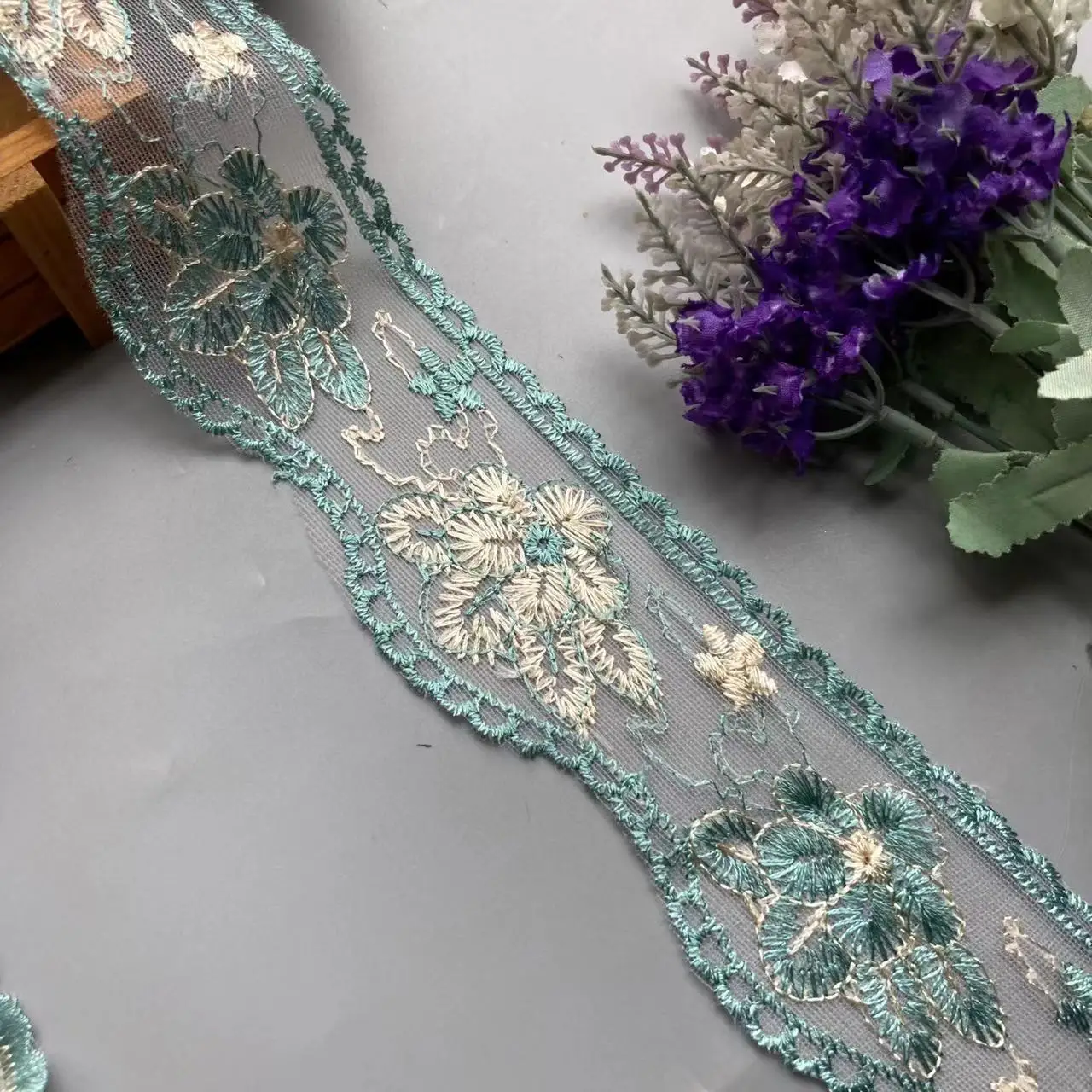 2 yards Green 182 cm Strip Flower Lace Ribbon Trims Webbing Applique for Sofa Cover Curtain Home Textiles Trimmings Embroidered